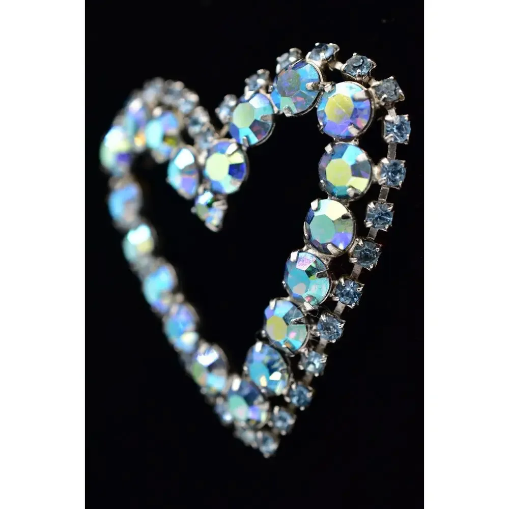 Vintage Crystal Heart Pin Brooch Blue Aurora Borealis Prong Rhinestone 60s BinBI